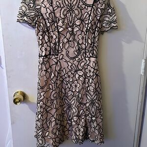 Kensie embroidered dress- size 2